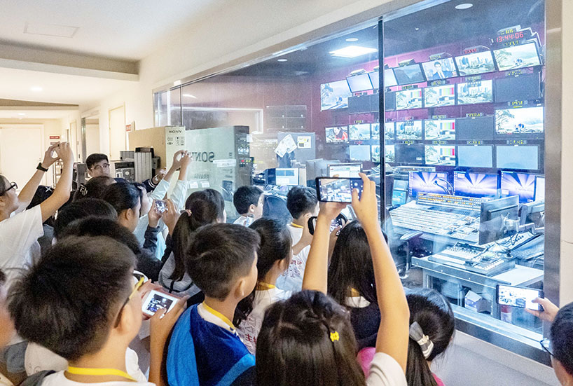 探訪電視台的祕密基地